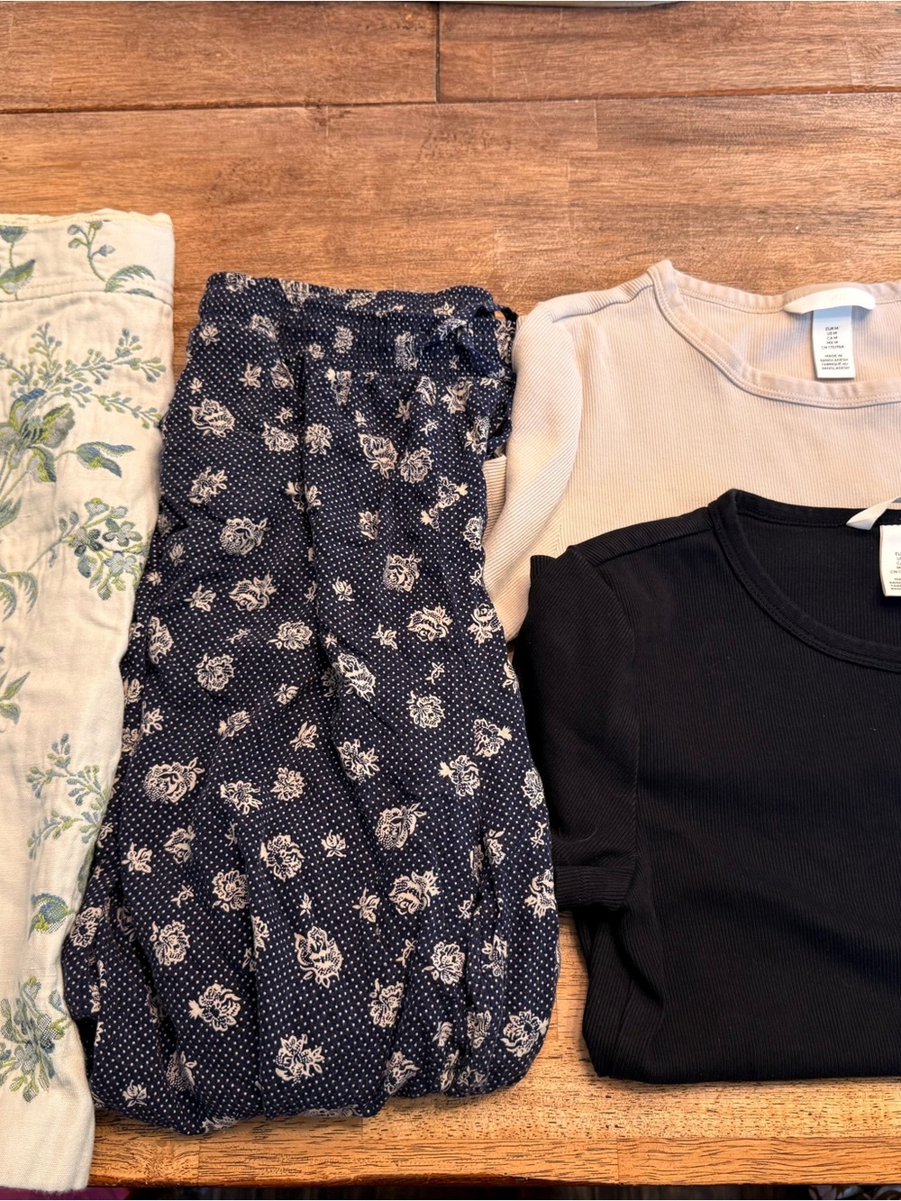 Women’s clothing bundle